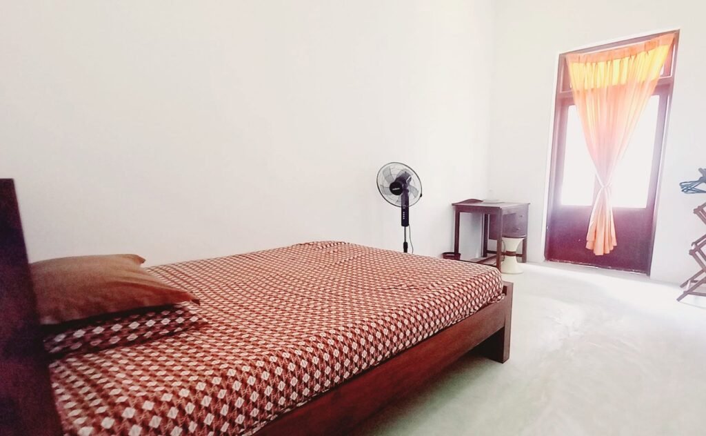 Room for Rent – Kattuwa station road, Palangathure, Negombo