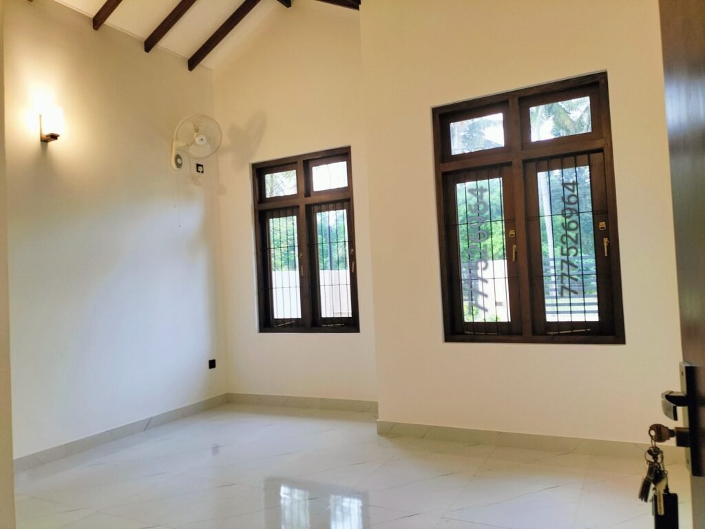 House for Sale – Kadawala