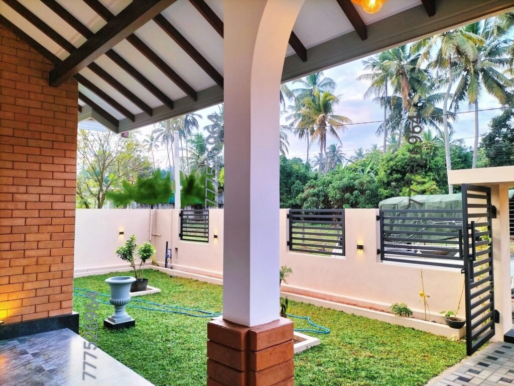 House for Sale – Kadawala