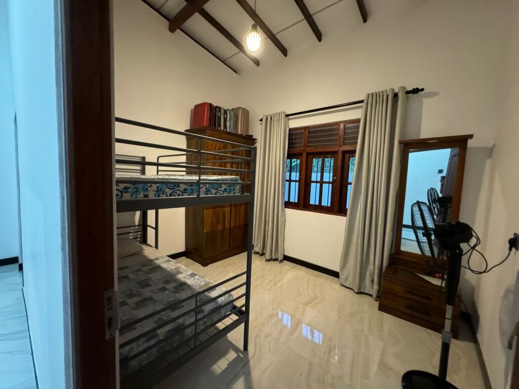 House for Sale – Katana, Madampalla
