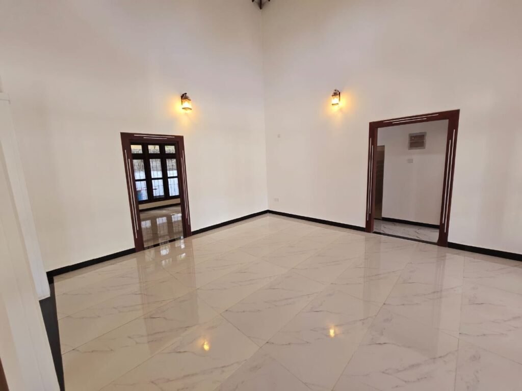 House for Sale – Katuwapitiya