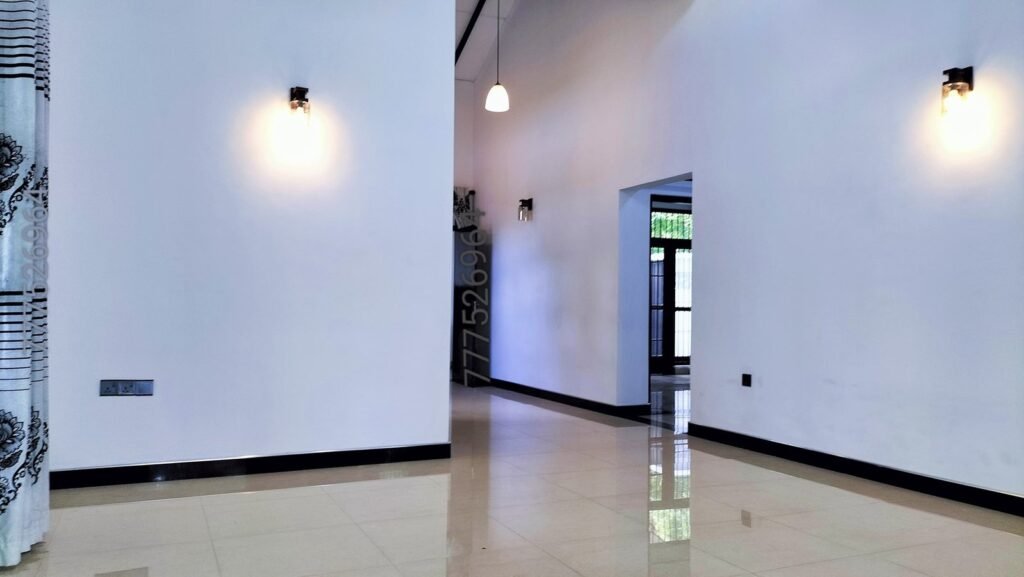 House for Sale – Thimbirigaskatuwa
