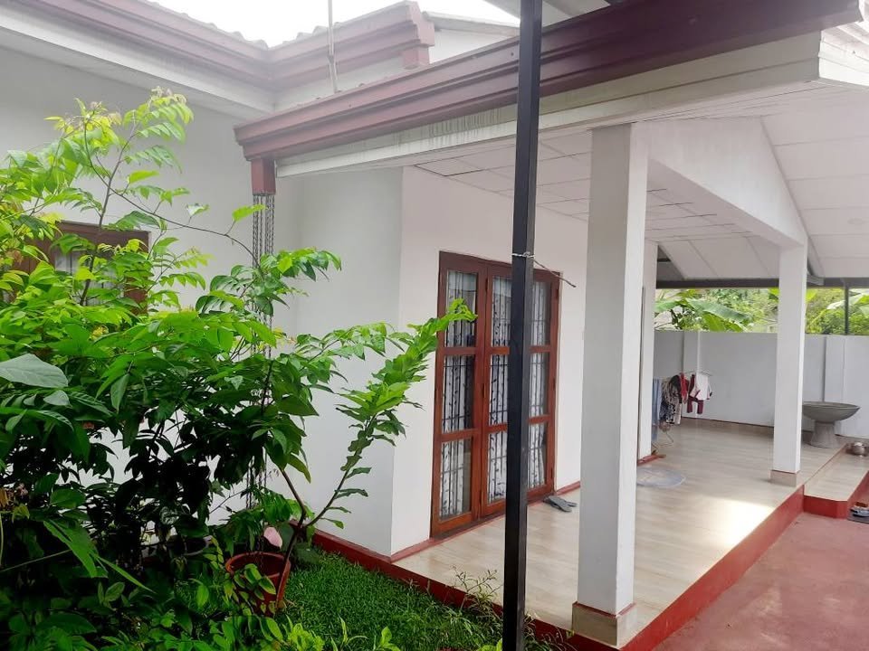 House For Sale-Daluwakotuwa