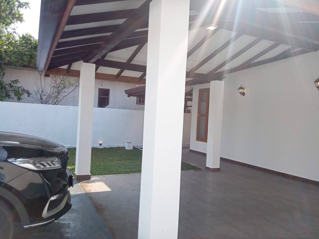 Brand new completed house for sale in Thimbirigaskatuwa