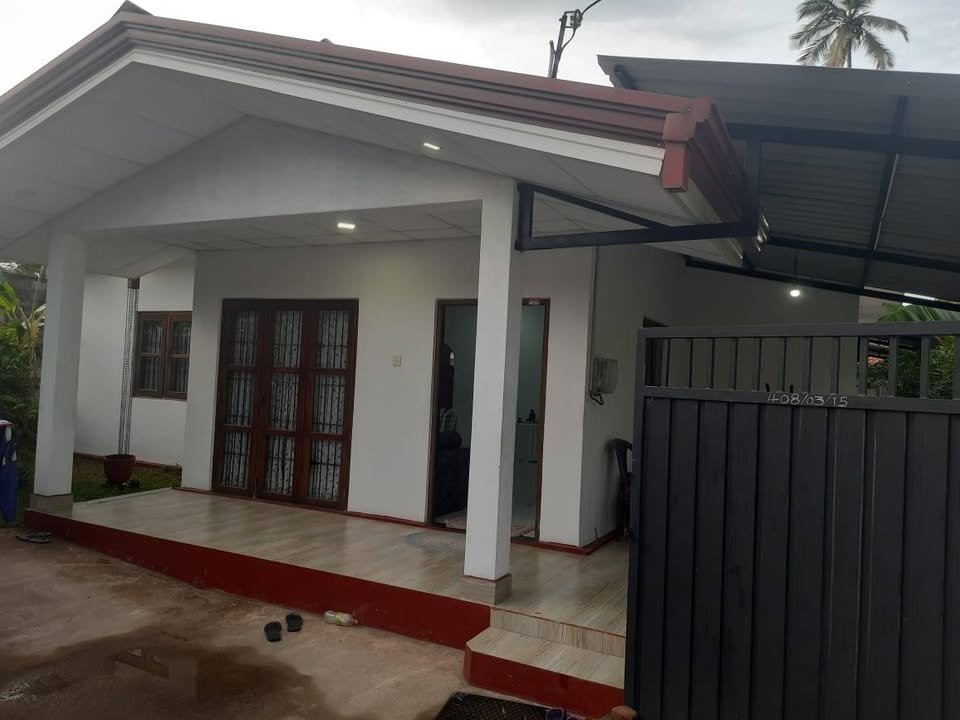 House For Sale – Daluwakotuwa