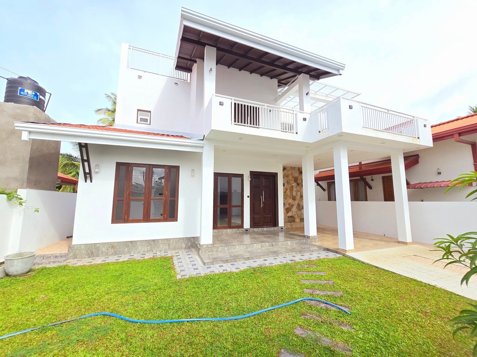House For Sale – Daluwakotuwa