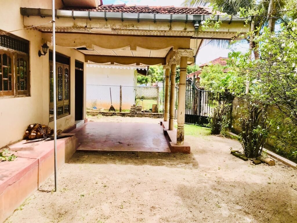 House For Sale – Daluwakotuwa