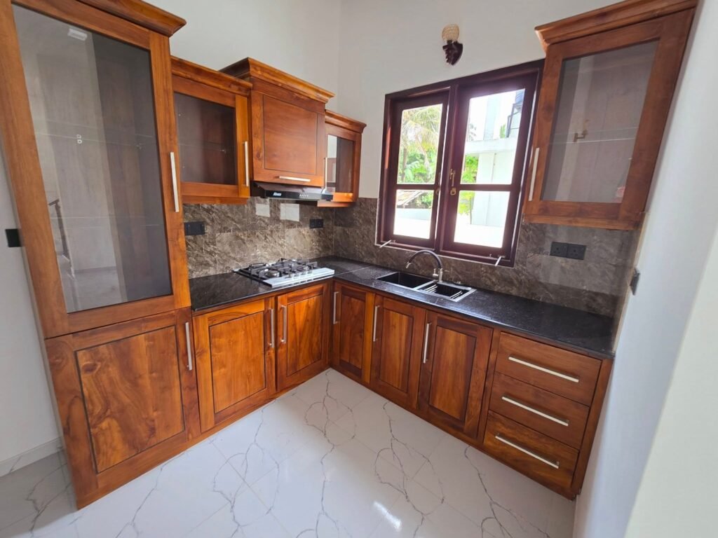 House For Sale – Daluwakotuwa