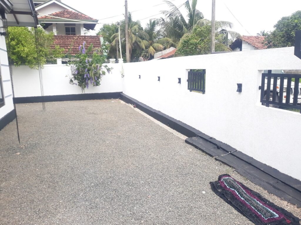 House for Sale – Katuwapitiya