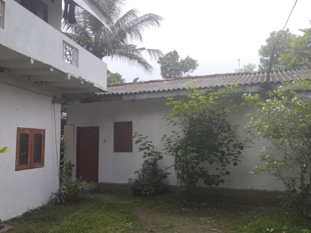 House For Sale – Kurana