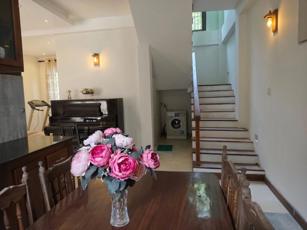 Two-Story Modern House for Rent in Kurana