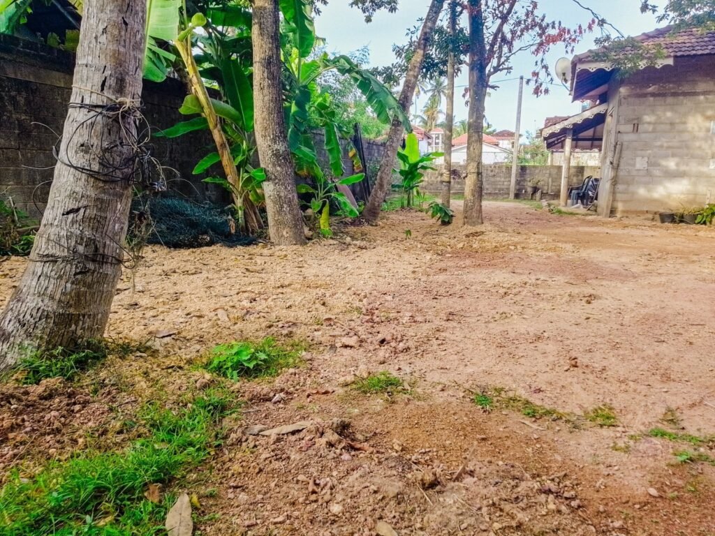 Land with House for Sale in Negambo