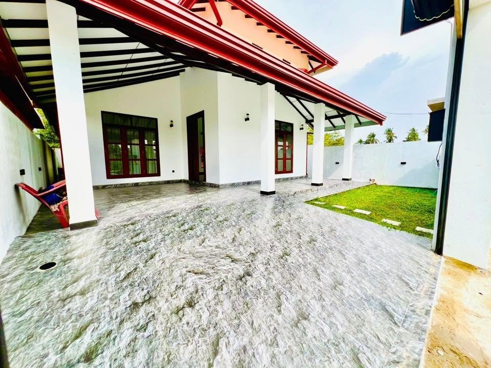House for Sale – Katuwapitiya