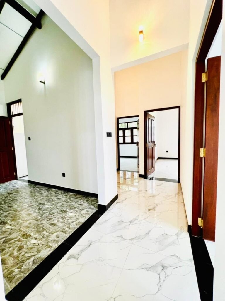 House for Sale – Katuwapitiya