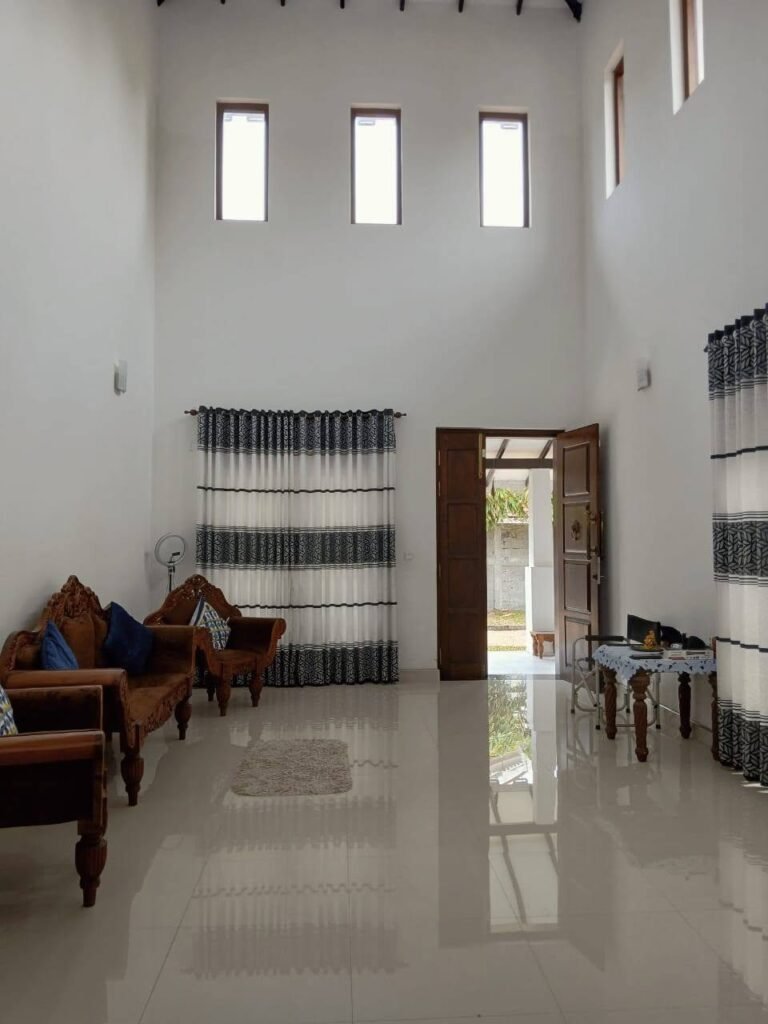 House for Sale – Thimbirigaskatuwa