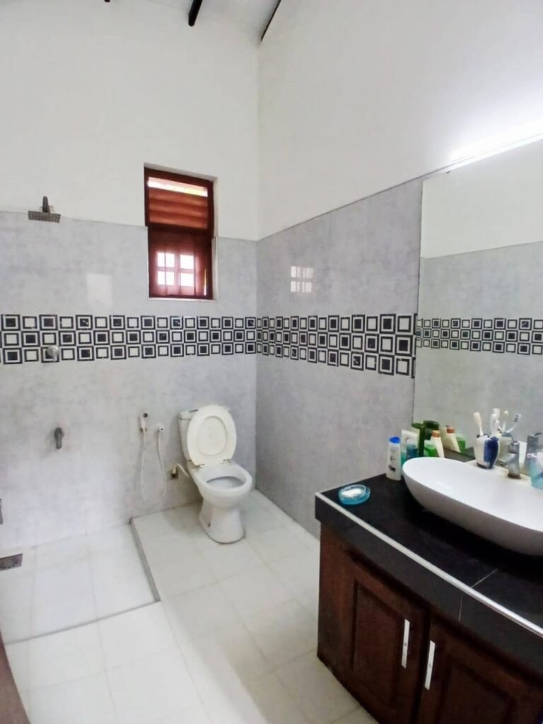 House for Sale – Thimbirigaskatuwa