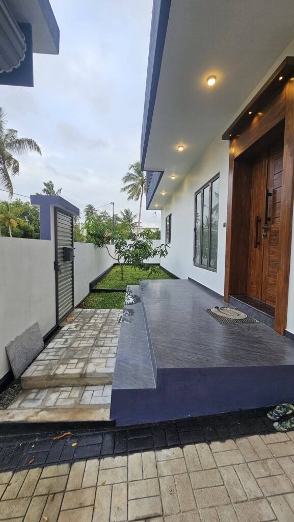 House for Sale – Katuwapitiya
