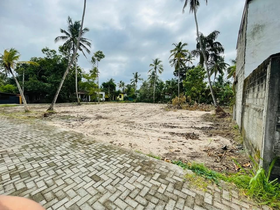 Land for Sale – Kurana