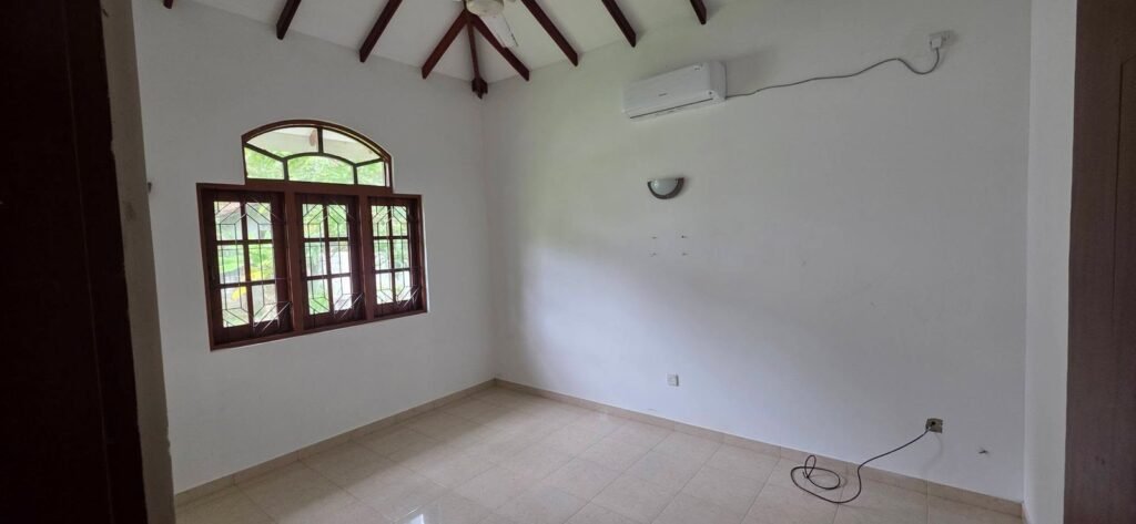 House for Sale – Katuwapitiya