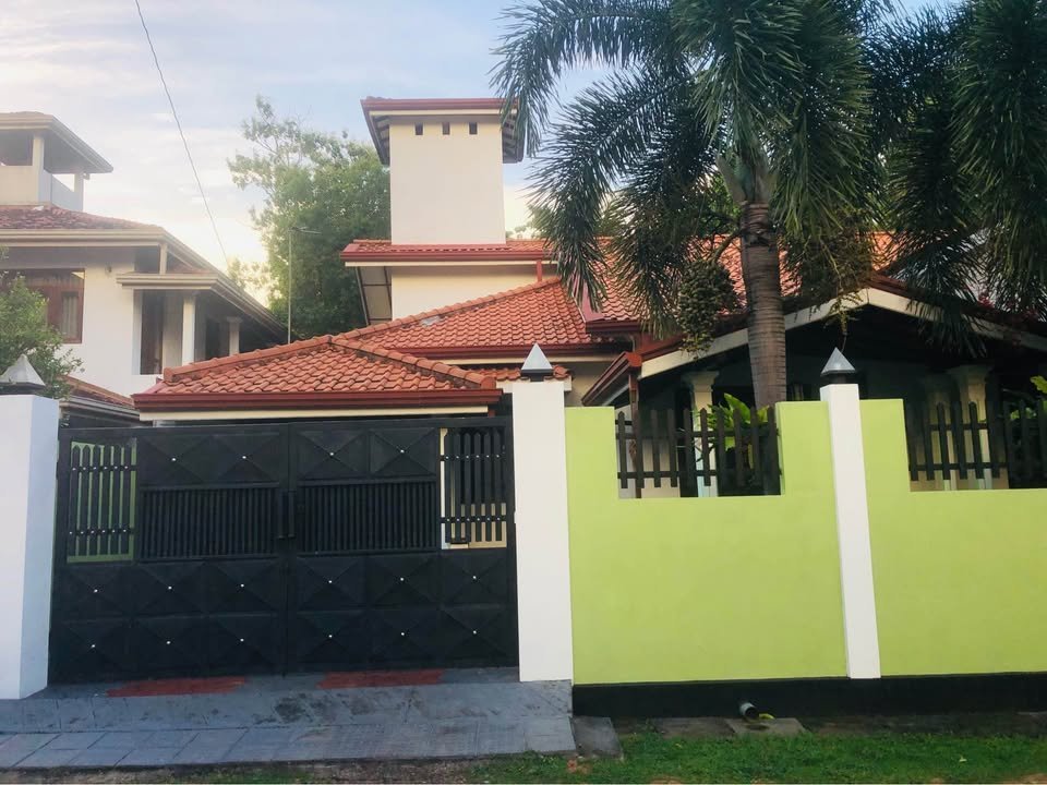 House for Sale – Katuwapitiya
