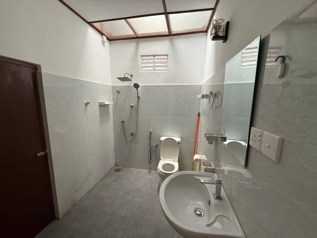 Upstair Separated House for Rent – Ja Ela