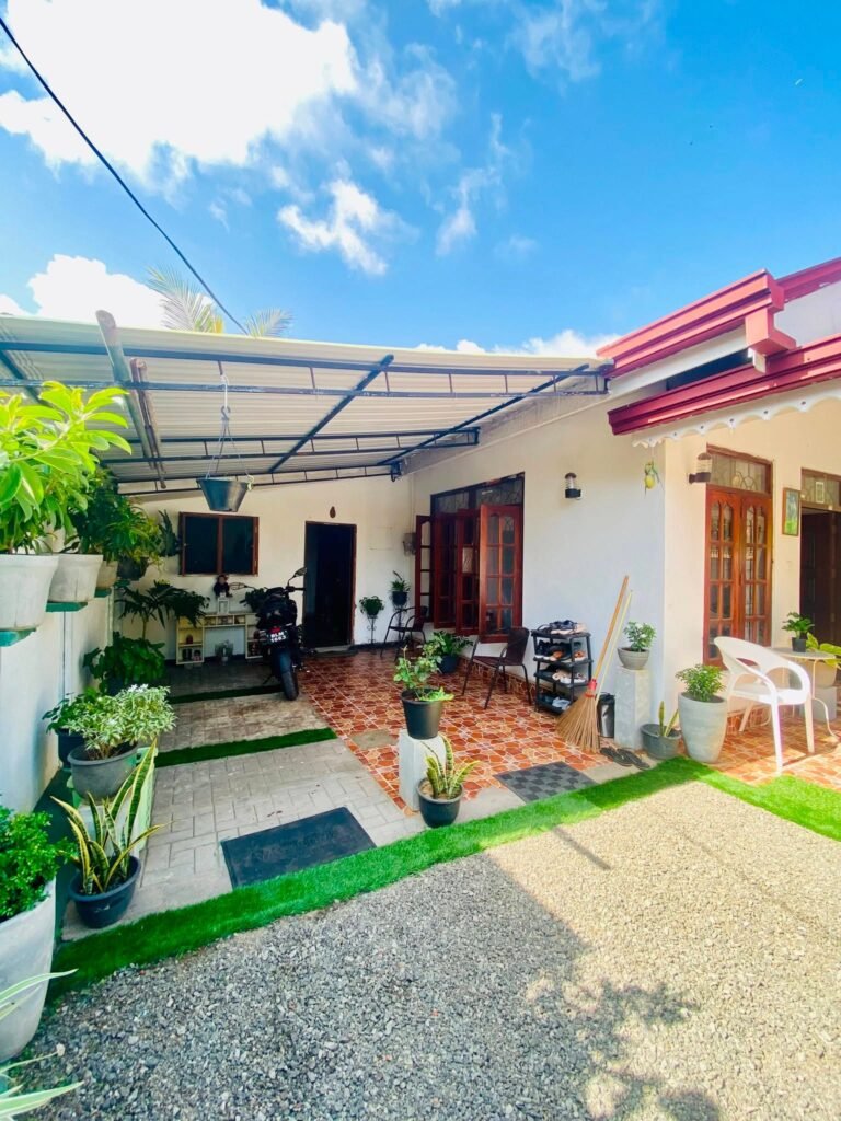 House for Sale – Daluwakotuwa, Negombo