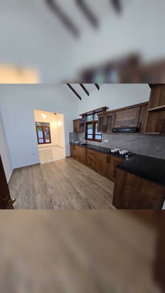 Brand New Complete House For Sale – Daluwakotuwa