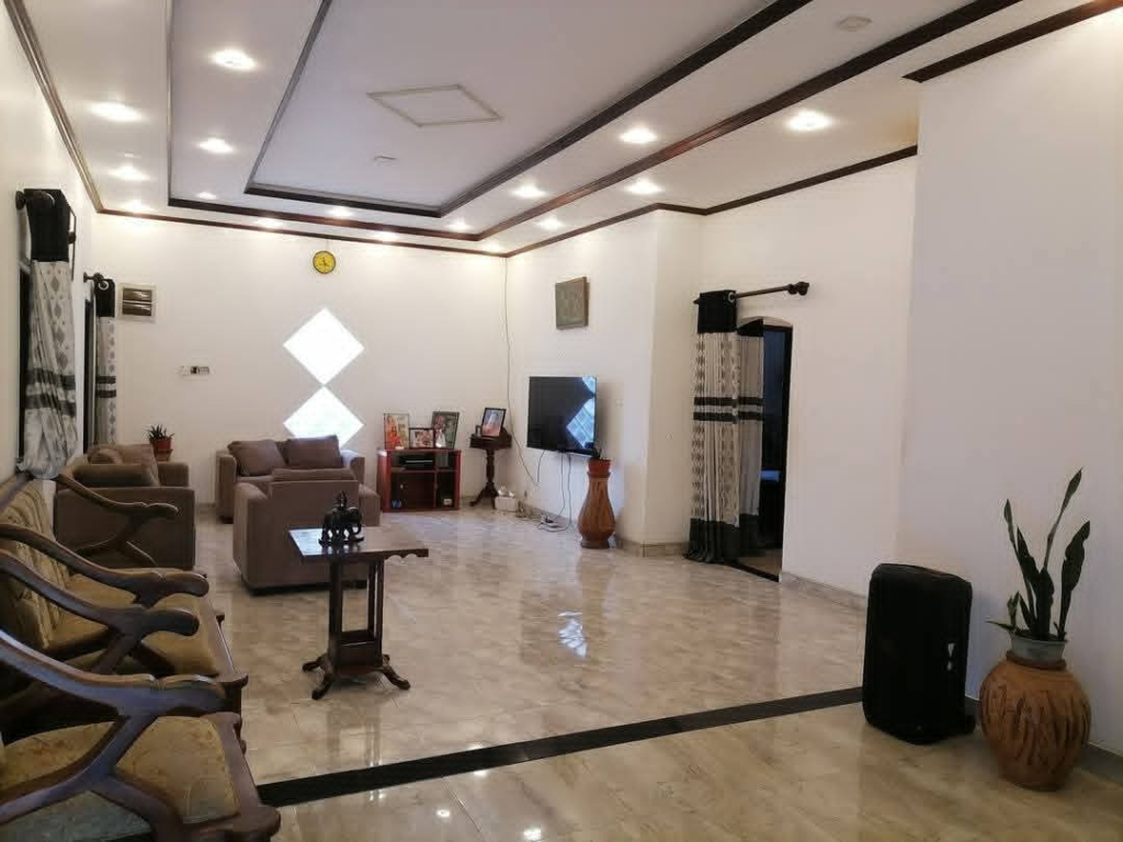 House for Sale in Minuwangoda, Near Katunayake Road