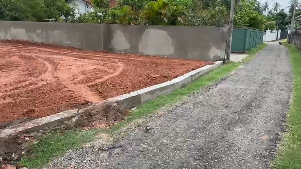 Land for Sale Near Katwapitiya Church