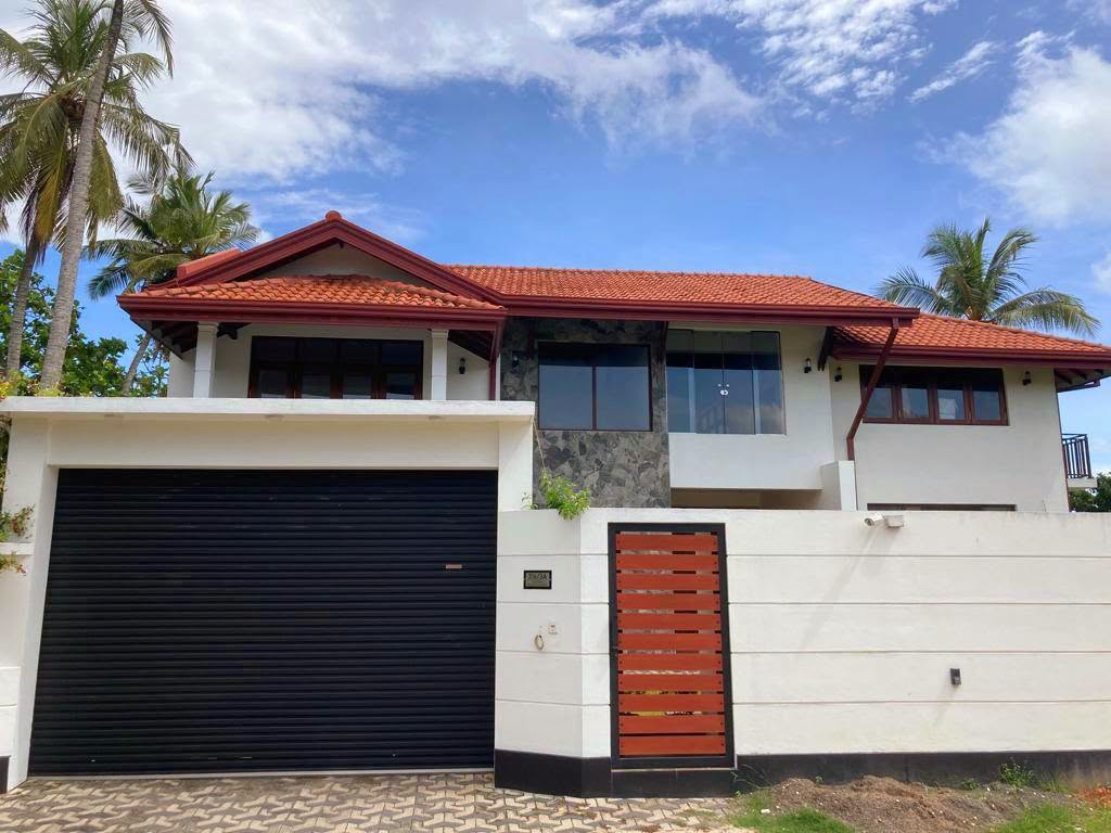 beautifully landscaped House for Sale in Negombo