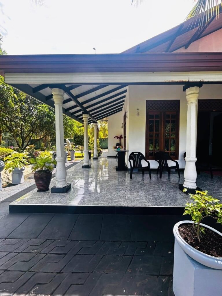 Complete Single Story House for Sale in Dankotuwa