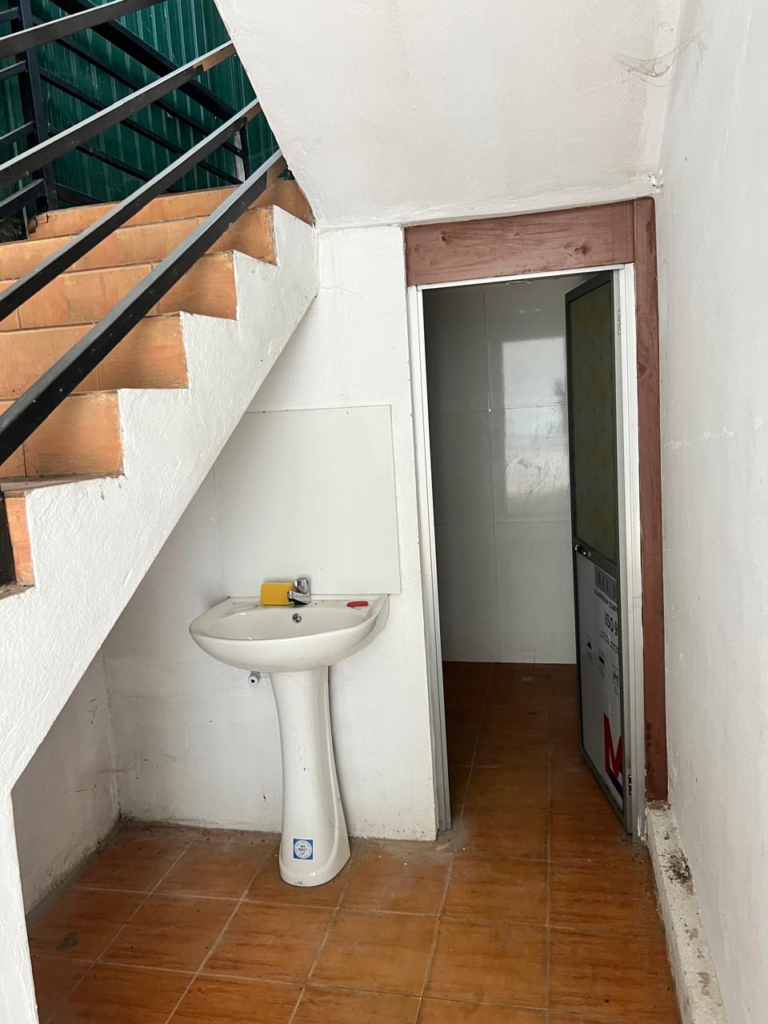 Warehouse with Office Space for Rent