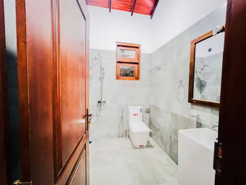 Two-Story House for Sale in Dalupotha, Negombo