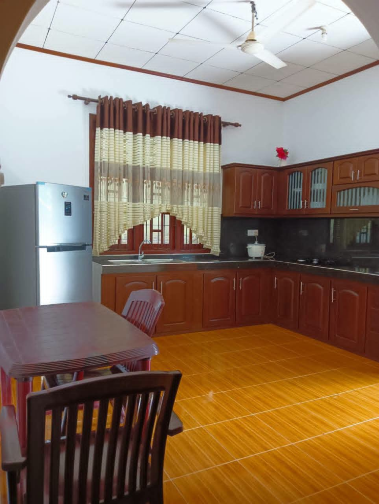 Apartment for Rent in Daluwakotowa
