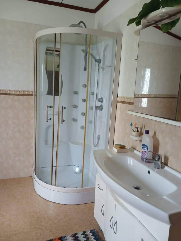 House for Sale – Katana