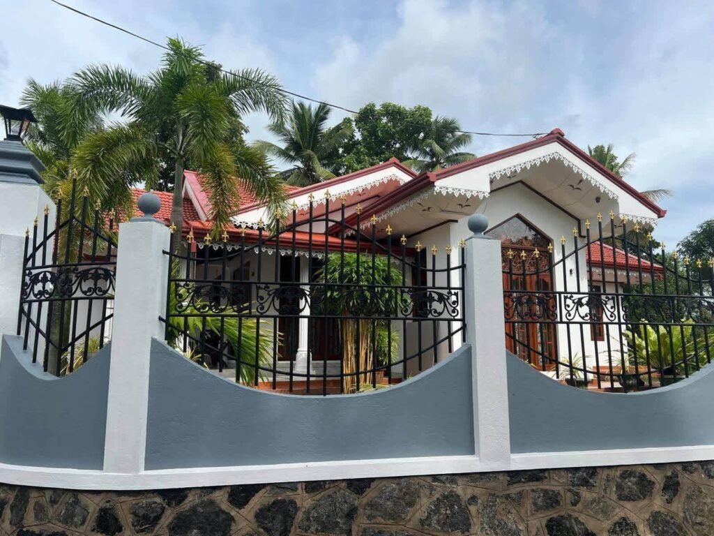 House for Sale – Katana