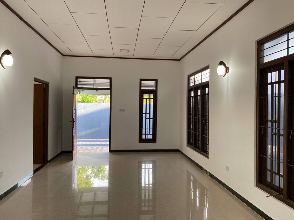New House for Sale in Negombo Daluwakotuwa