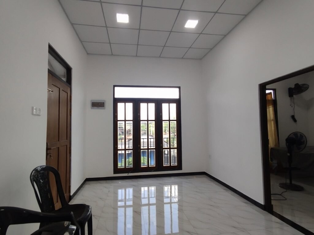 Upper Floor for Rent Near St. Jude Church, Daluwakotuwa