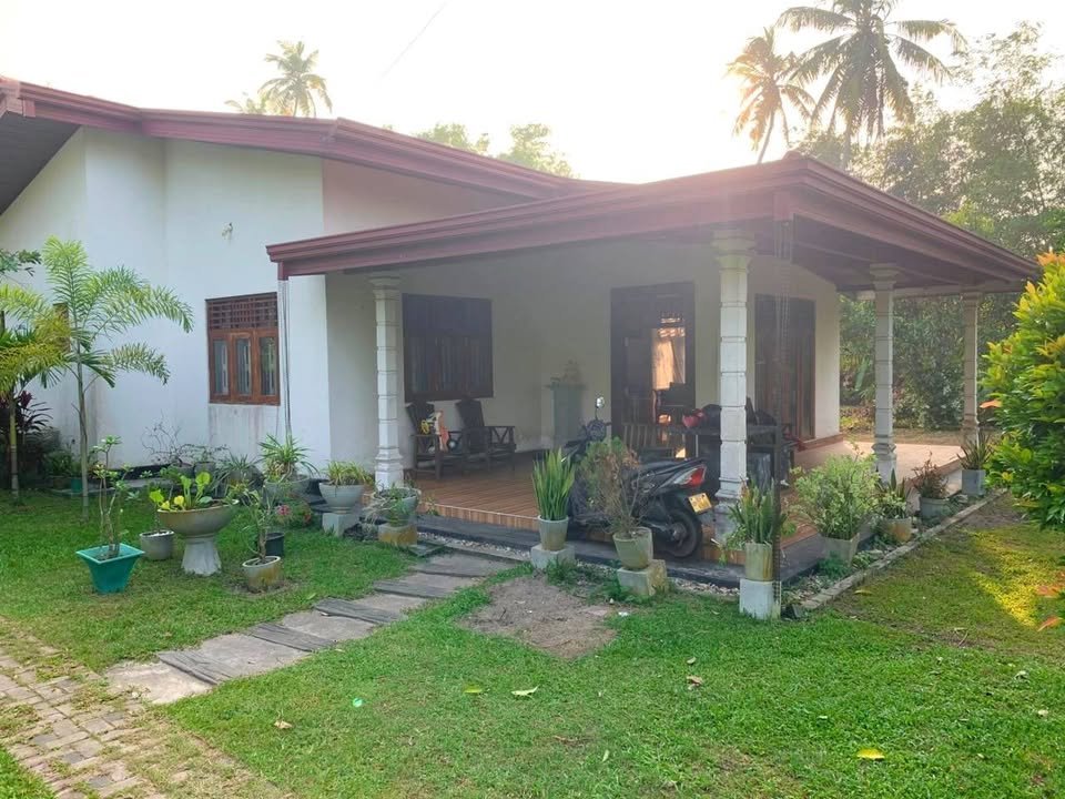 3 Bedroom House for Sale in Demanghandiya, Meegamuwa