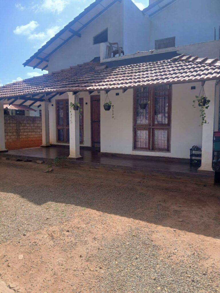 House for Sale in Harichandrapura, Negombo
