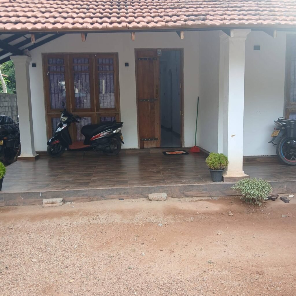 House for Sale in Harichandrapura, Negombo