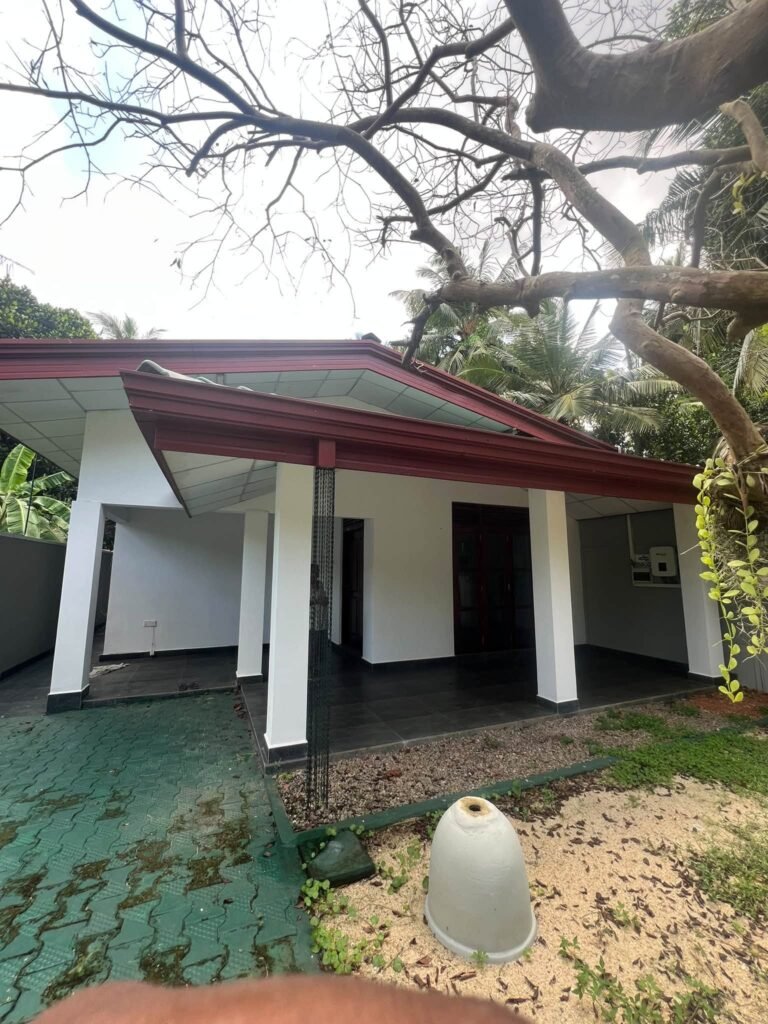 House for Sale in Raddolugama – Lansiyaa Wadiya