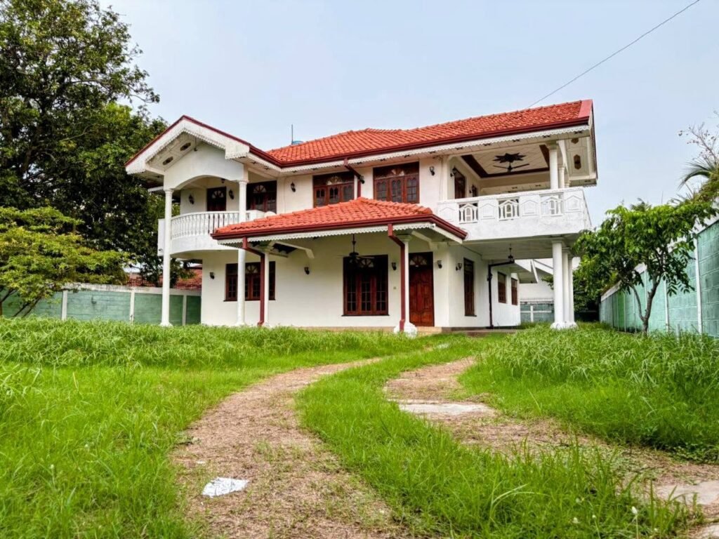 2 Story House for Sale in Negombo Daluwakotuwa