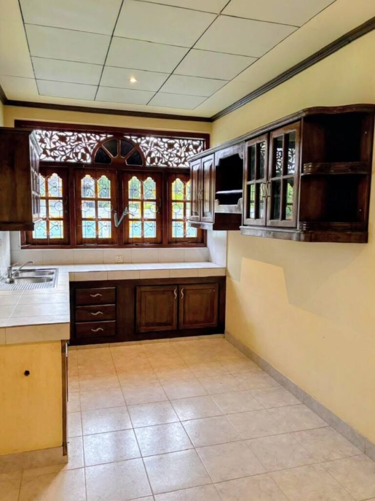 2 Story House for Sale in Negombo Daluwakotuwa